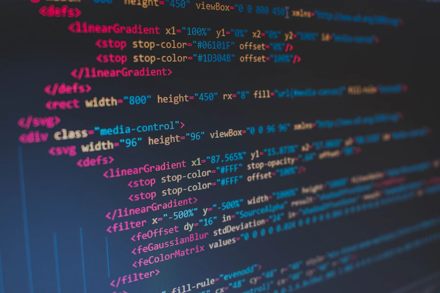 Código-fonte colorido exibido na tela de um editor de programação